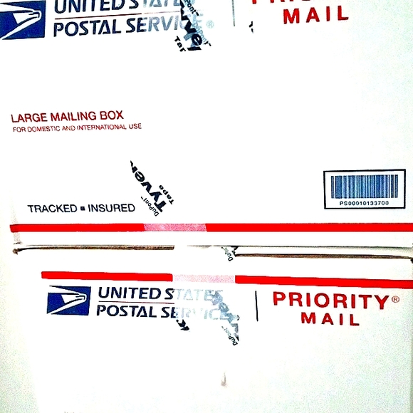 Resellers Mystery Clothes Box - Picture 3 of 3